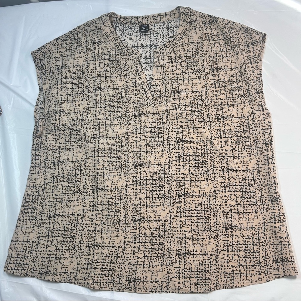 SHEIN Beige and Black Abstract Blouse